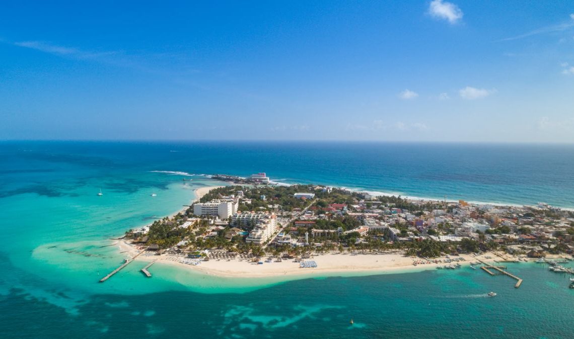 Isla Mujeres: Charming Scape