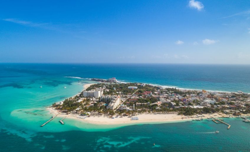 Isla Mujeres: Charming Scape